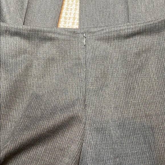 Pinstripe pleated dress pants - Picture 2 of 4